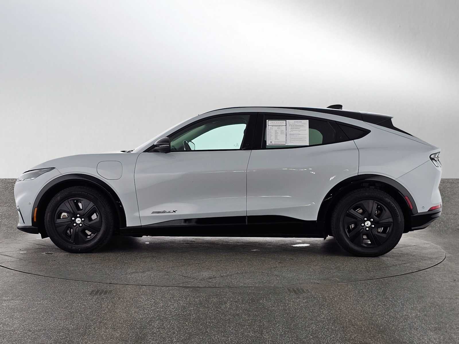 2021 Ford Mustang Mach-E California Route 1