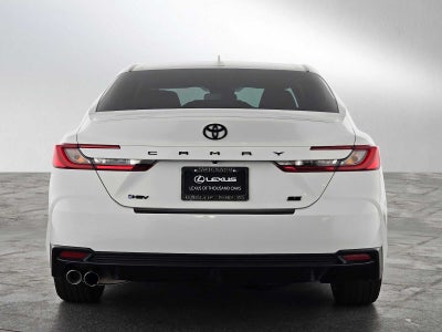 2025 Toyota Camry SE