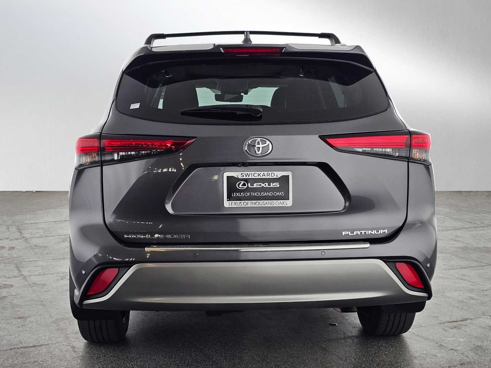 2023 Toyota Highlander Platinum