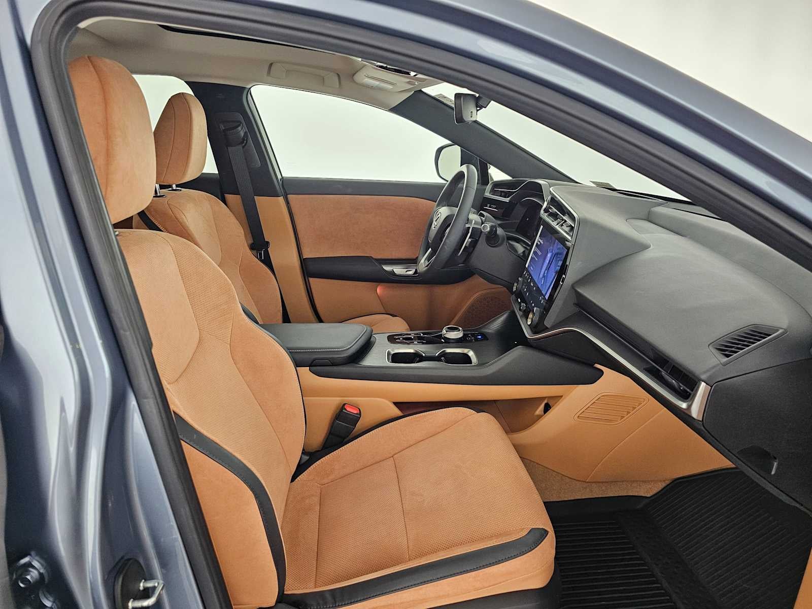 2023 Lexus RZ Luxury