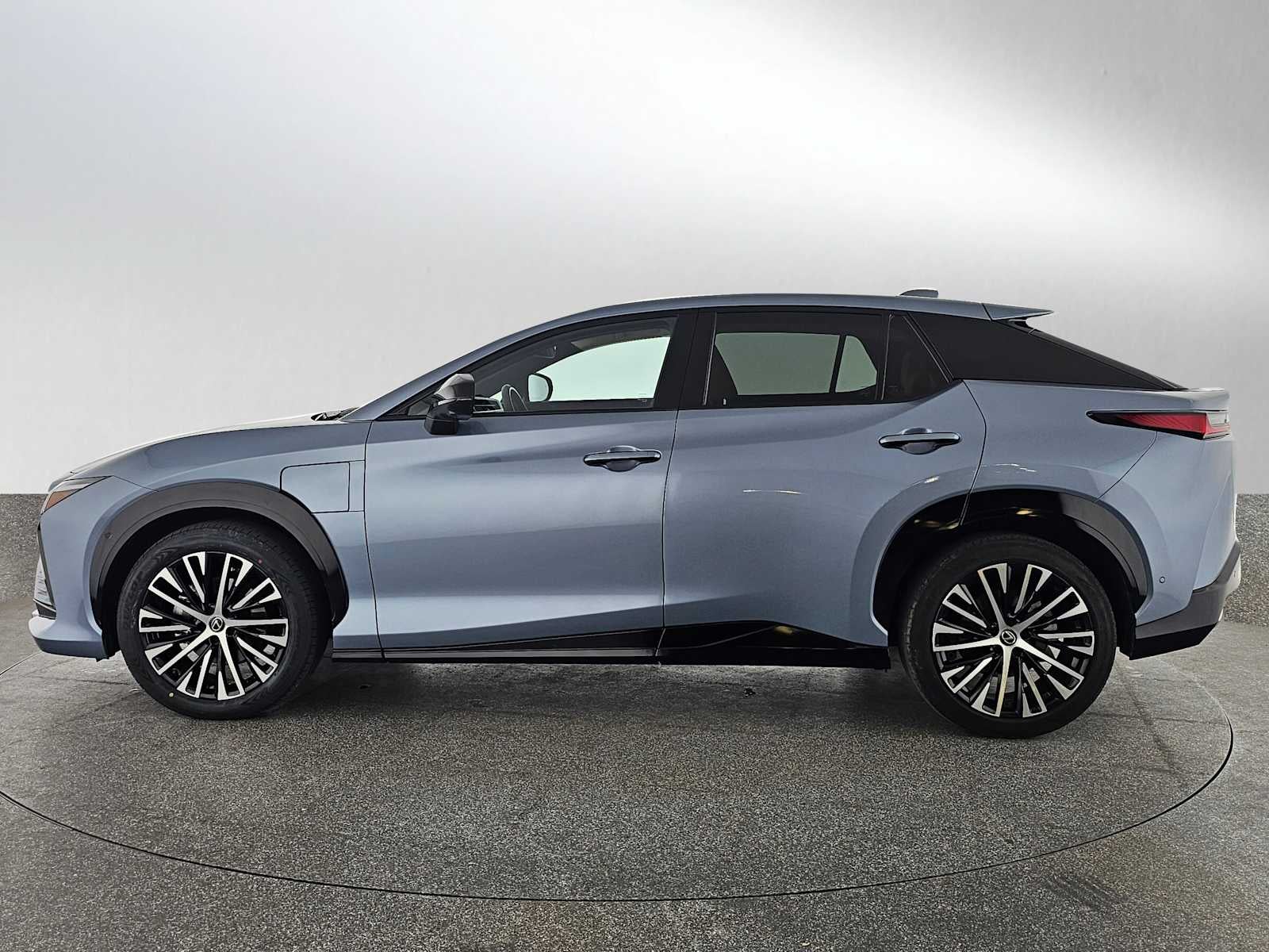 2023 Lexus RZ Luxury