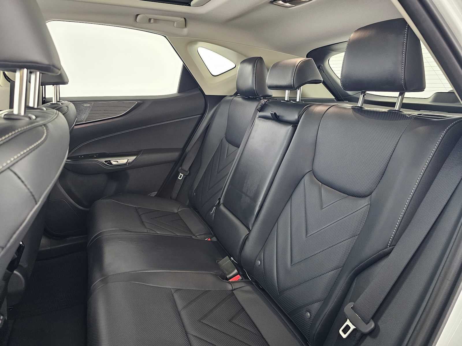 2026 Lexus NX 450h+ Luxury