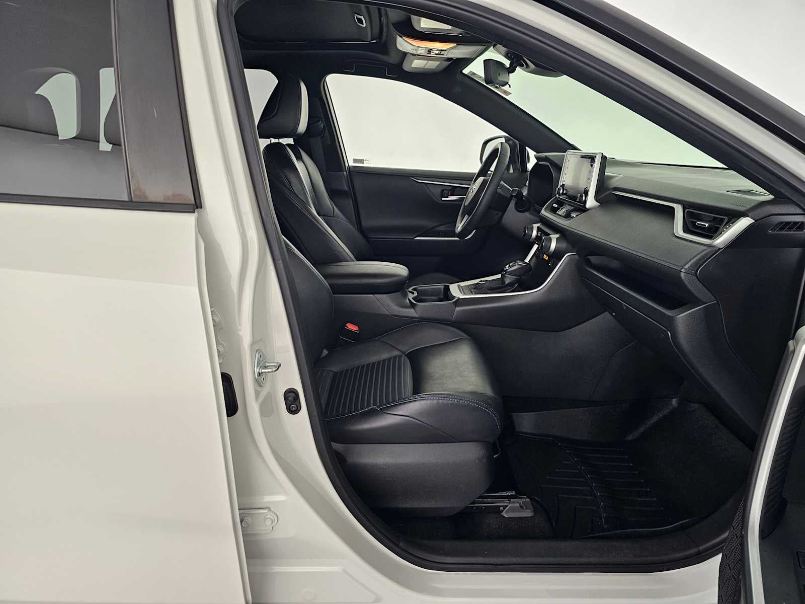 2020 Toyota RAV4 Hybrid XSE