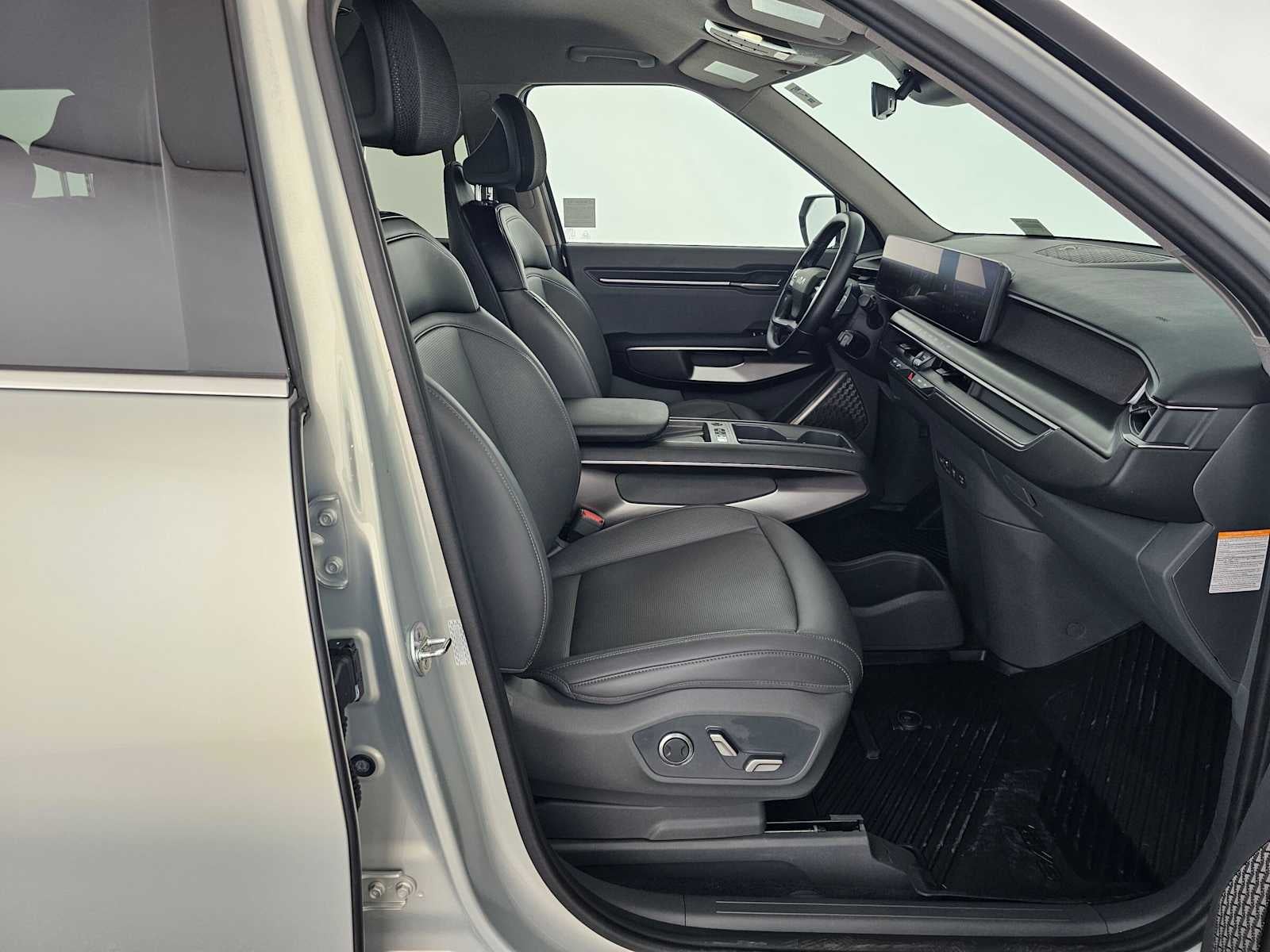 2024 Kia EV9 Light Short Range