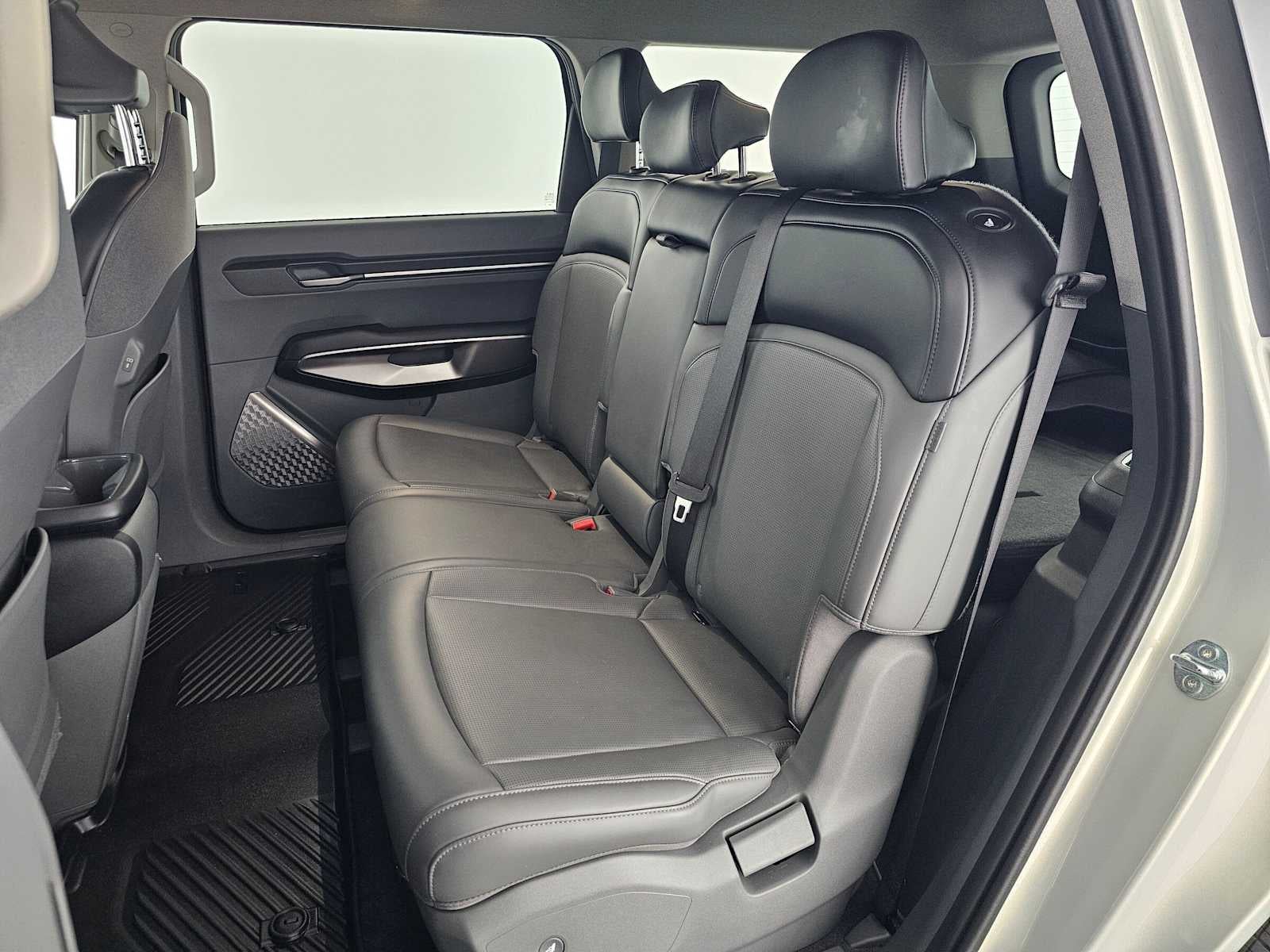 2024 Kia EV9 Light Short Range