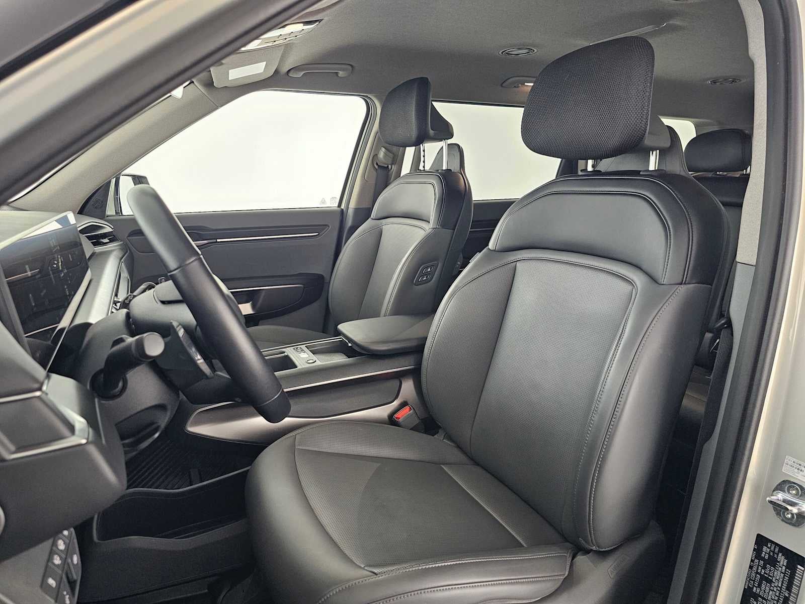 2024 Kia EV9 Light Short Range