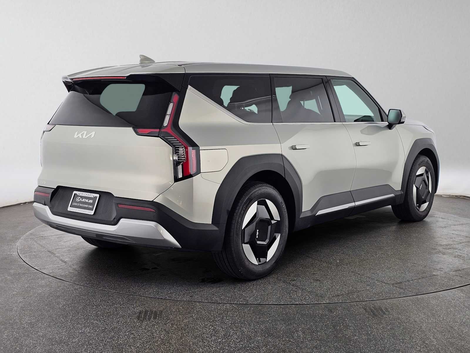 2024 Kia EV9 Light Short Range