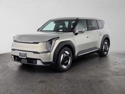 2024 Kia EV9 Light Short Range
