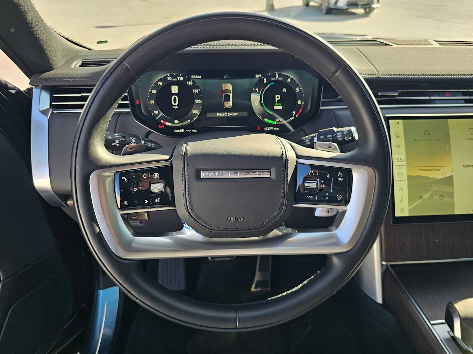2025 Land Rover Range Rover SE