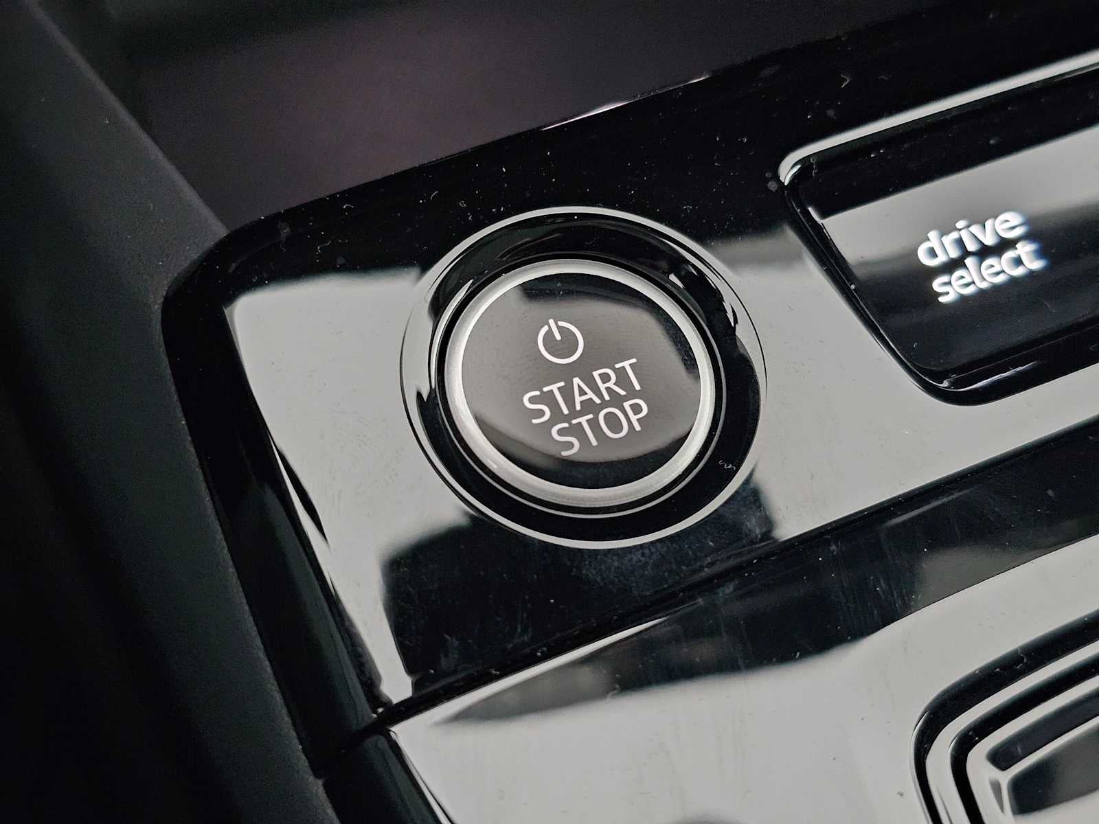 2025 Audi A6 e-tron Premium Plus