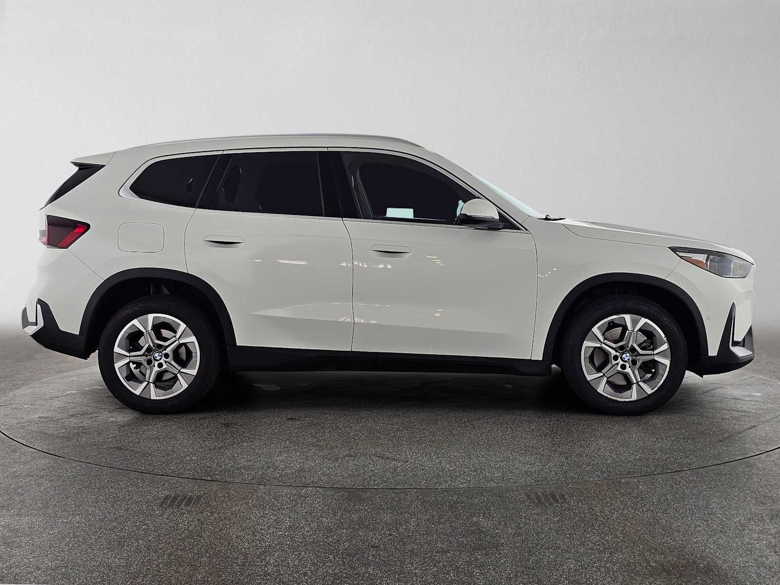 2023 BMW X1 xDrive28i xDrive28i
