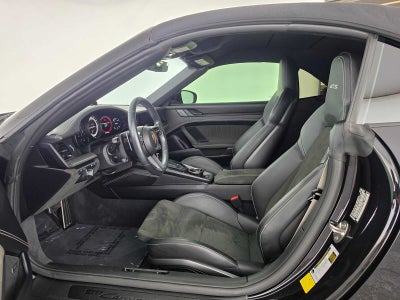 2023 Porsche 911 Carrera GTS