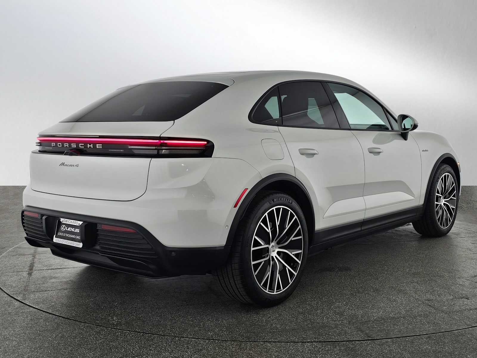 2024 Porsche Macan Electric 4