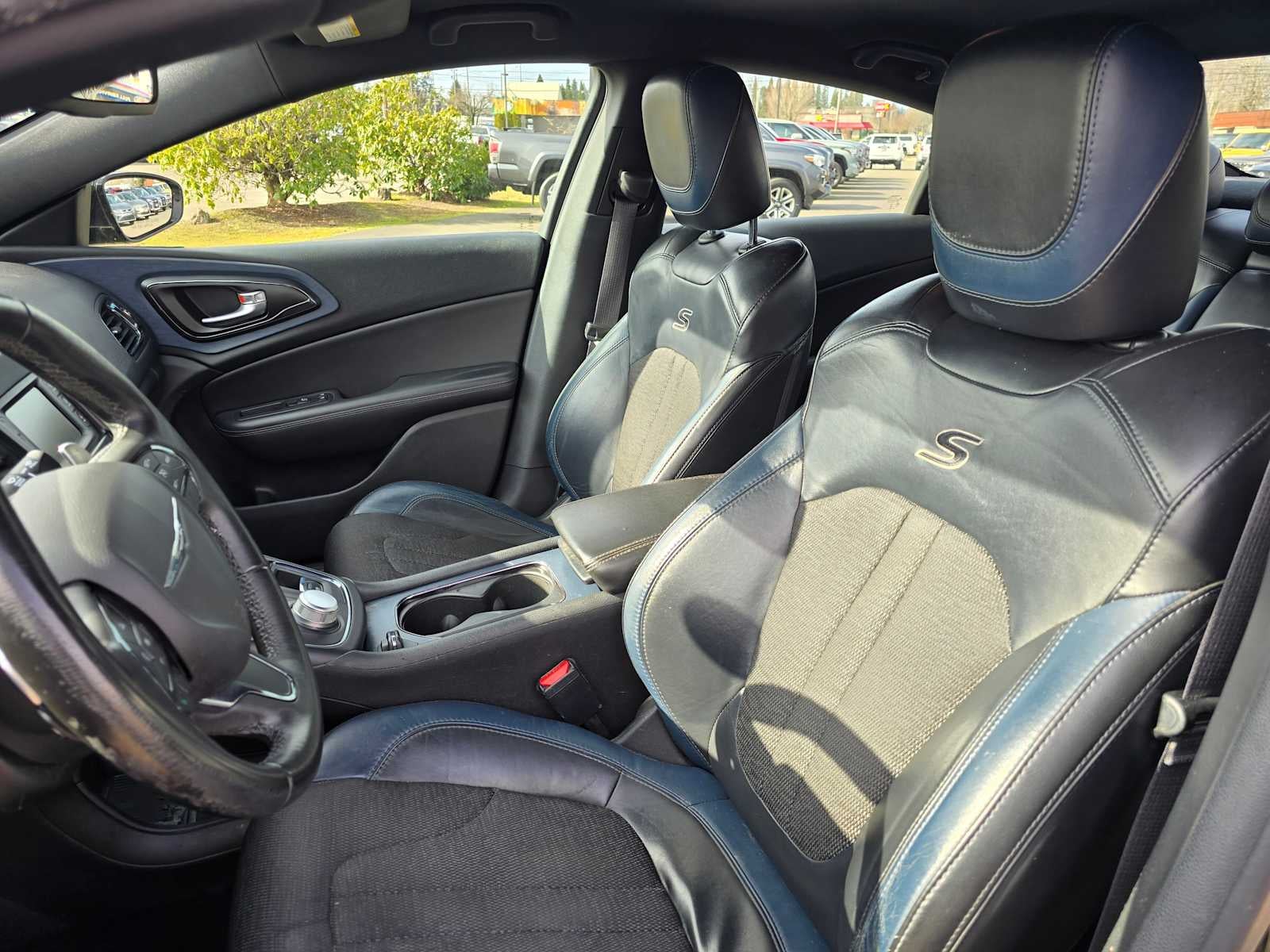 2016 Chrysler 200 S