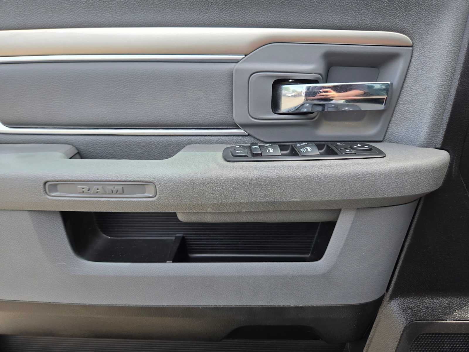 2020 RAM 1500 Classic SLT