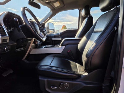 2017 Ford Super Duty F-350 SRW Pickup Lariat