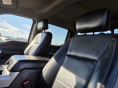 2017 Ford Super Duty F-350 SRW Pickup Lariat