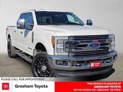 2017 Ford Super Duty F-350 SRW Pickup Lariat