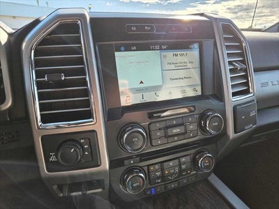 2017 Ford Super Duty F-350 SRW Pickup Lariat