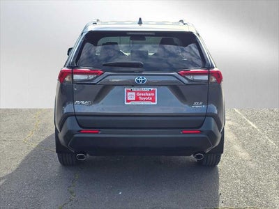2022 Toyota RAV4 Hybrid XLE