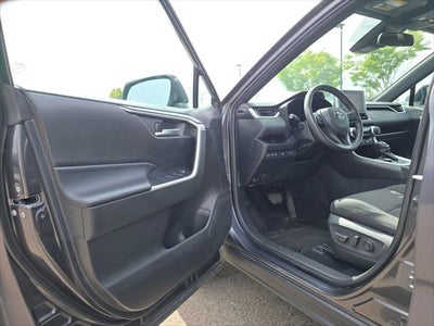 2023 Toyota RAV4 Hybrid SE