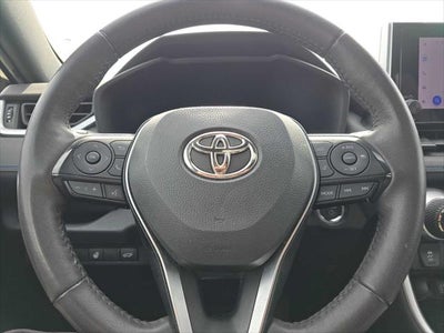 2023 Toyota RAV4 Hybrid SE