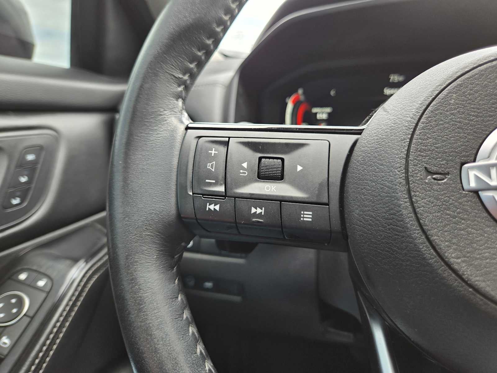 2024 Nissan Rogue SL