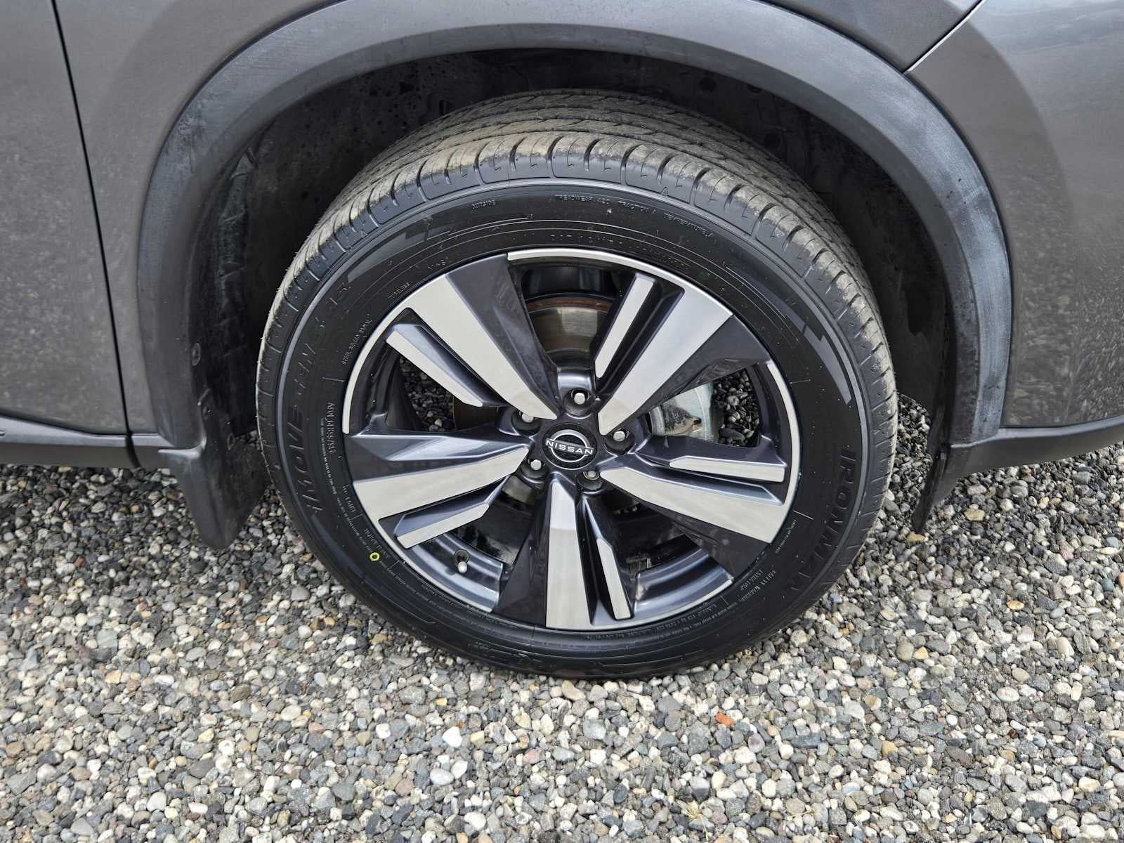 2024 Nissan Rogue SL