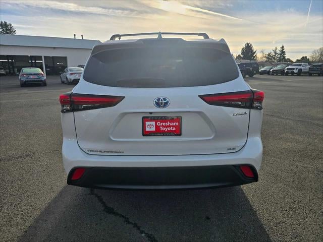 2023 Toyota Highlander Hybrid Bronze Edition