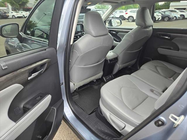 2021 Toyota Highlander Hybrid Limited