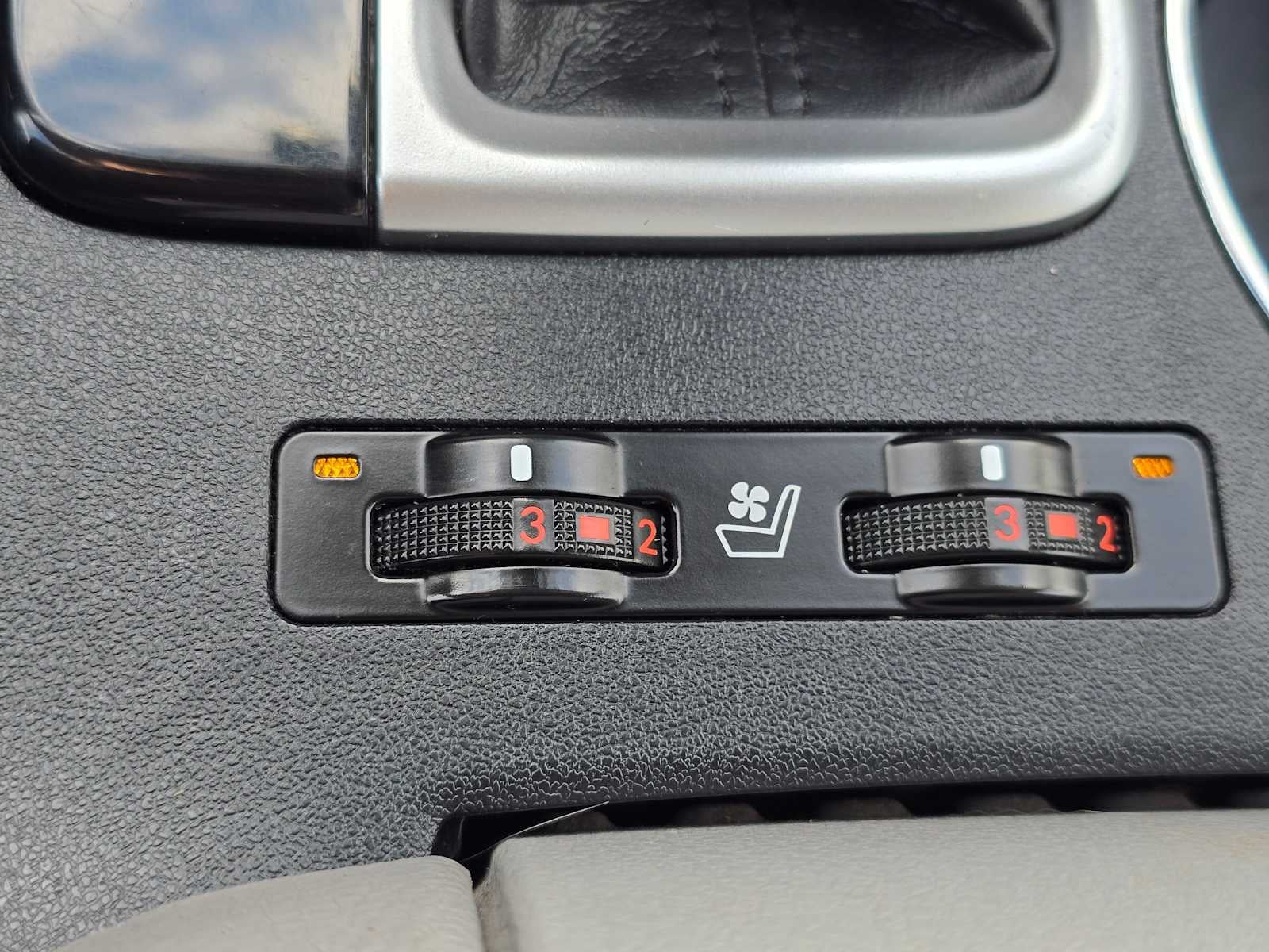 2019 Toyota Highlander Hybrid Limited Platinum