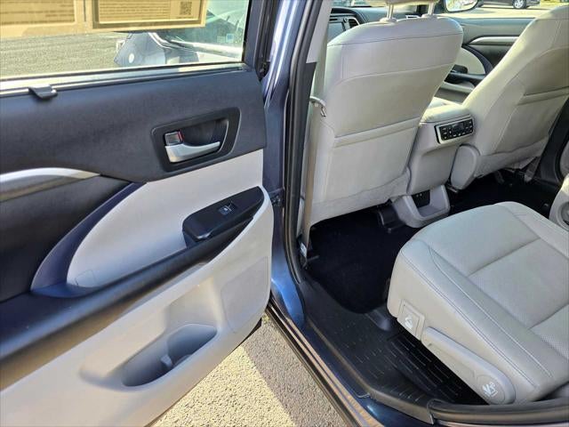 2019 Toyota Highlander Hybrid Limited Platinum