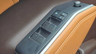 2022 Toyota Highlander Hybrid Platinum