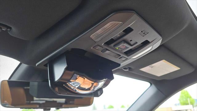 2022 Toyota Highlander Hybrid Platinum