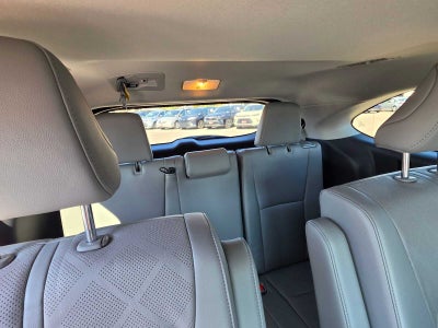 2023 Toyota Highlander Hybrid Platinum