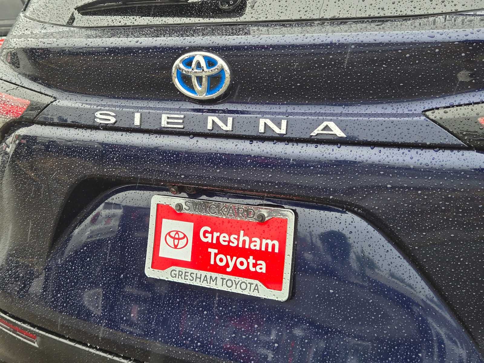 2024 Toyota Sienna Platinum