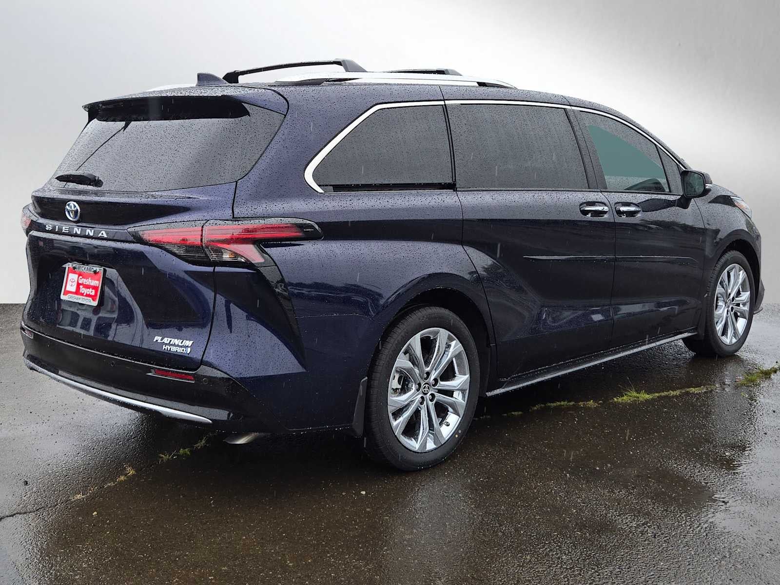 2024 Toyota Sienna Platinum