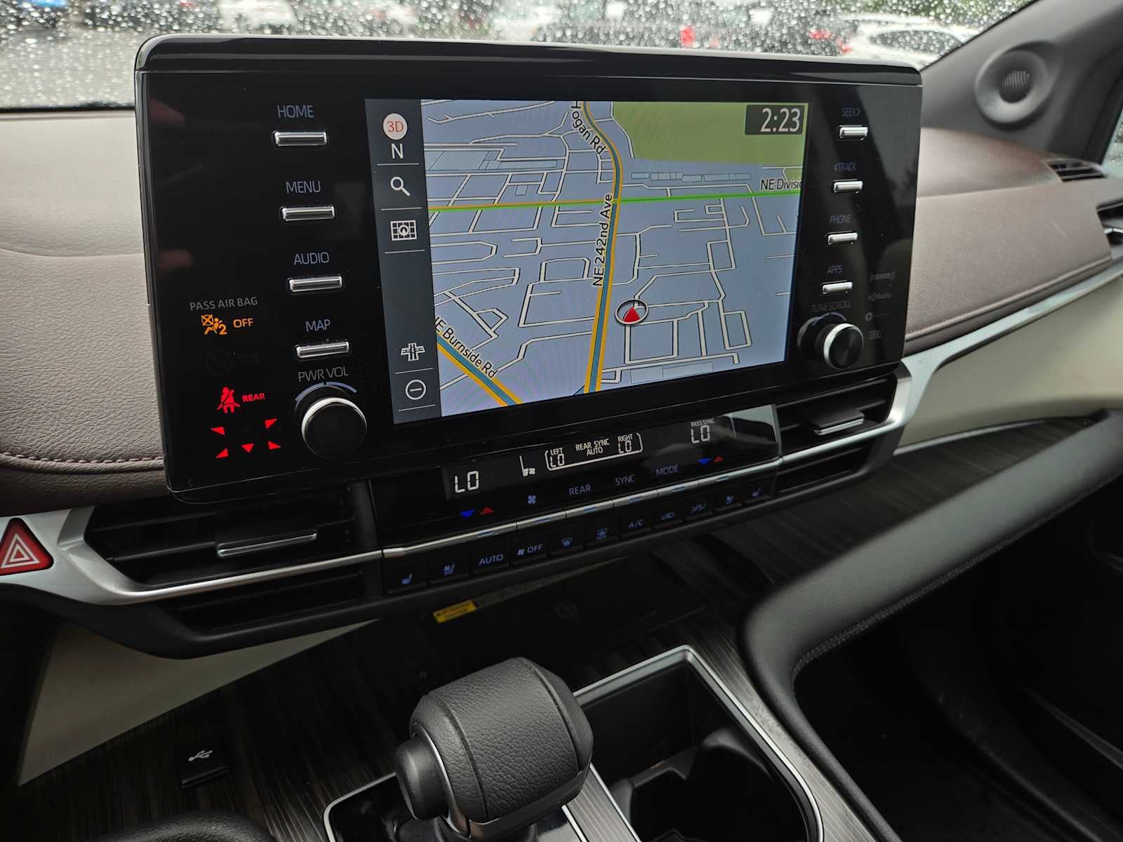 2024 Toyota Sienna Platinum