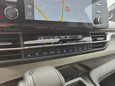 2024 Toyota Sienna Platinum