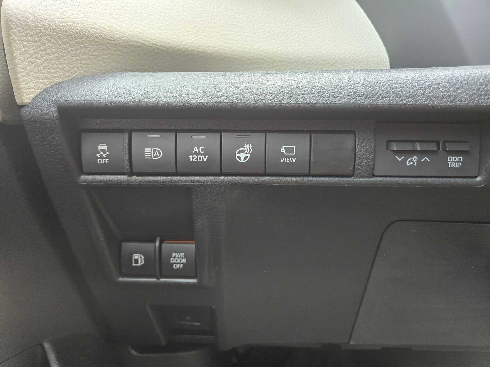 2024 Toyota Sienna Platinum