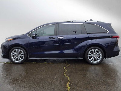 2024 Toyota Sienna Platinum