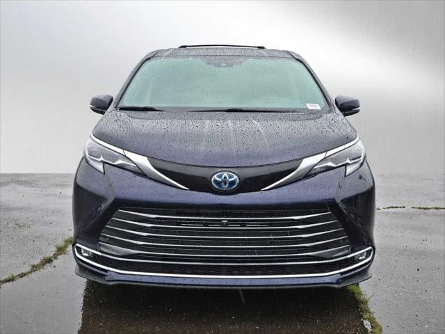 2024 Toyota Sienna Platinum