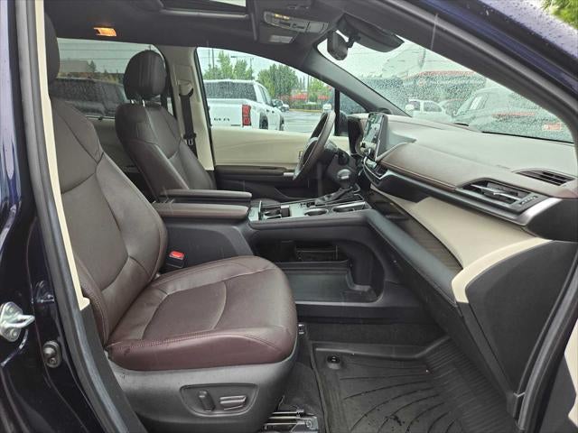 2024 Toyota Sienna Platinum