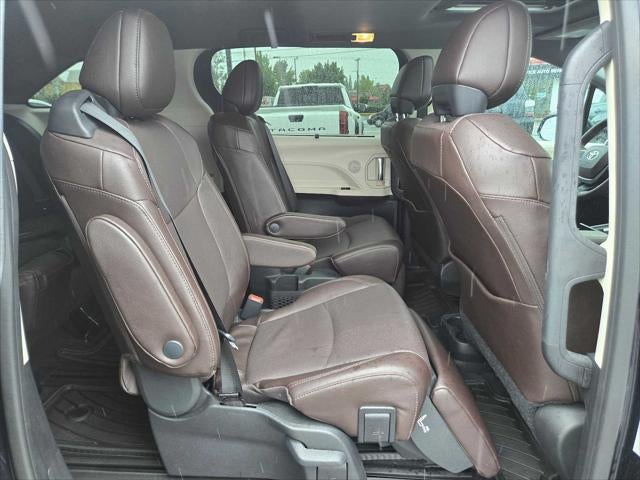 2024 Toyota Sienna Platinum