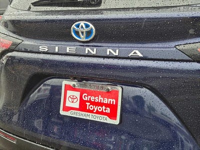 2024 Toyota Sienna Platinum