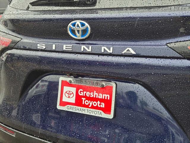 2024 Toyota Sienna Platinum