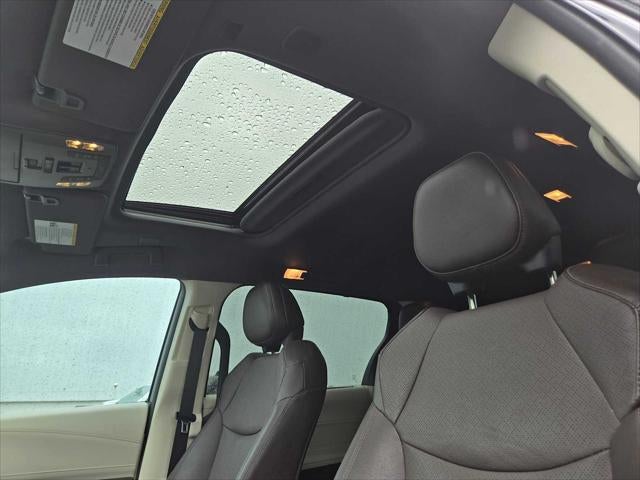 2024 Toyota Sienna Platinum
