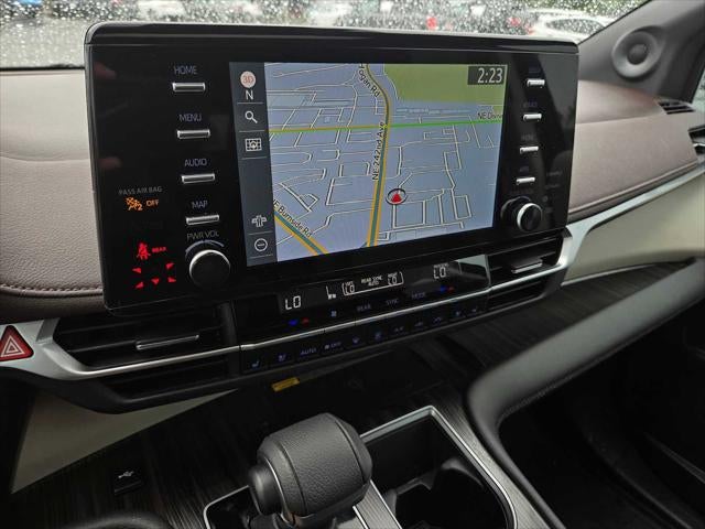 2024 Toyota Sienna Platinum