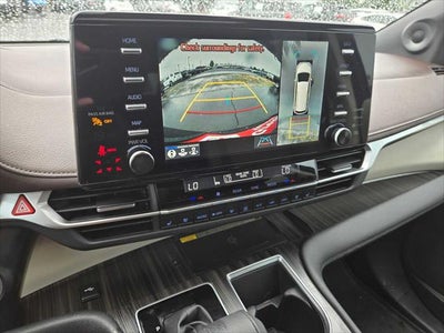 2024 Toyota Sienna Platinum