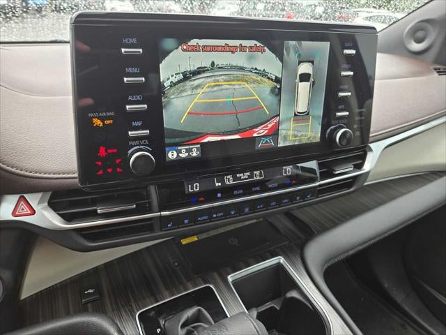 2024 Toyota Sienna Platinum